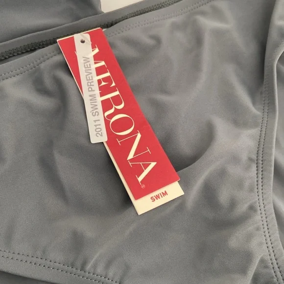 New With Tags Womens Grey Two-Piece Tankini Top Bathing Suit Size M - Picture 6 of 11